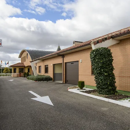 Cancun Leon Motel 2*