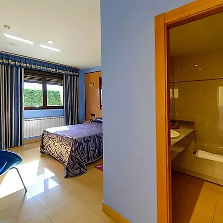 Cancun Leon Μοτέλ 2*