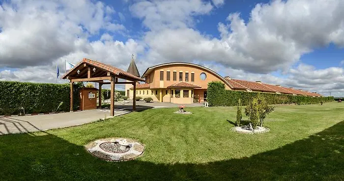 모텔 Cancun Leon 2*